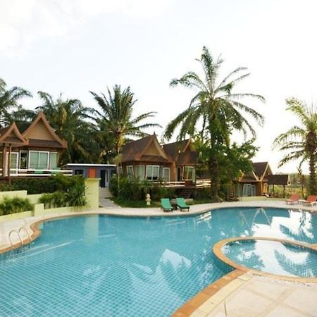 Palm Paradise Resort Ao Nang Exterior photo